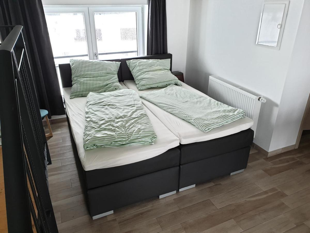 Beim Hooch "Christ" Apartment Brucktal Luaran gambar